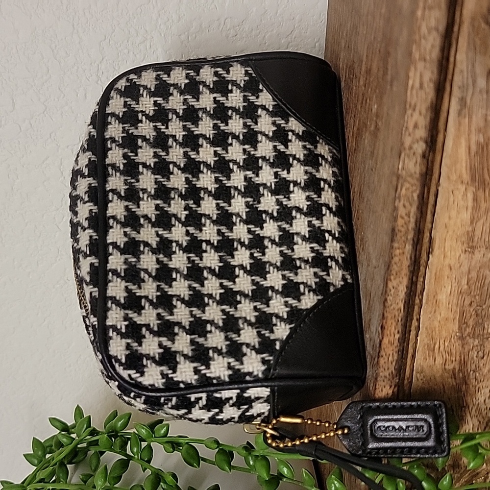 Vintage Coach Black Houndstooth Print Shoulder Bag With Matching Pouch - Picture 3 of 15